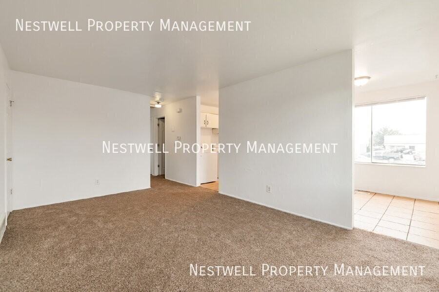 1881 W Lake Park Dr #4 - Photo 2 of 20