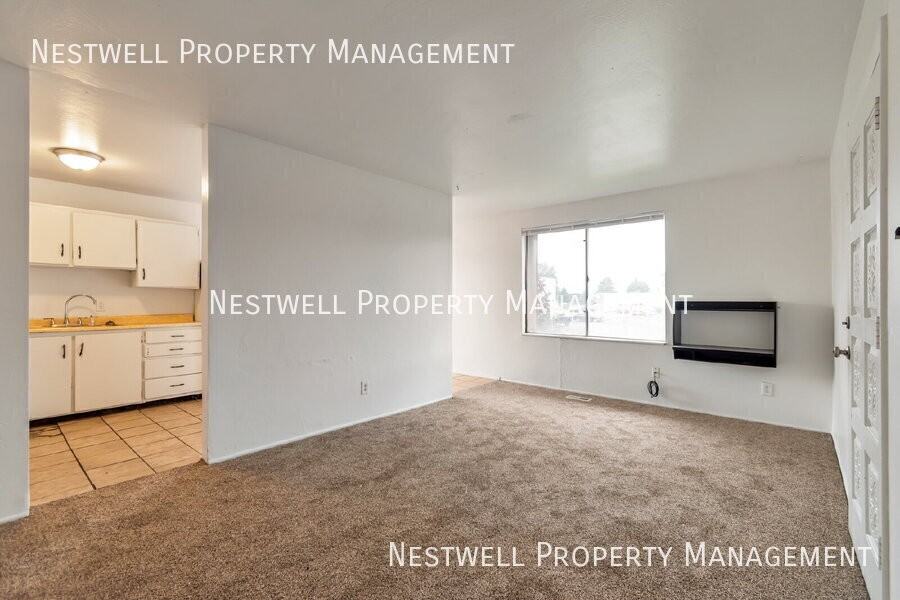 1881 W Lake Park Dr #4 - Photo 6 of 20
