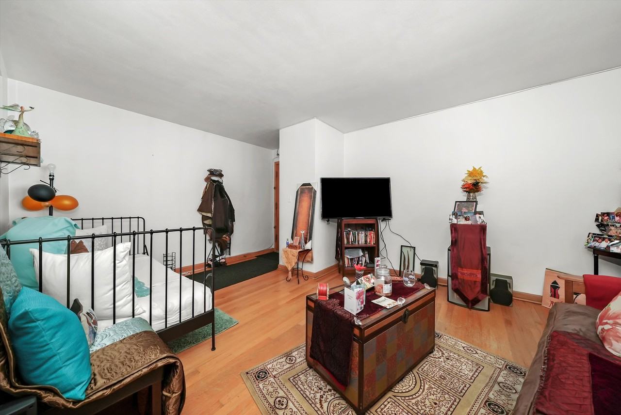 425 S Kenilworth Ave #1NW - Photo 5 of 20