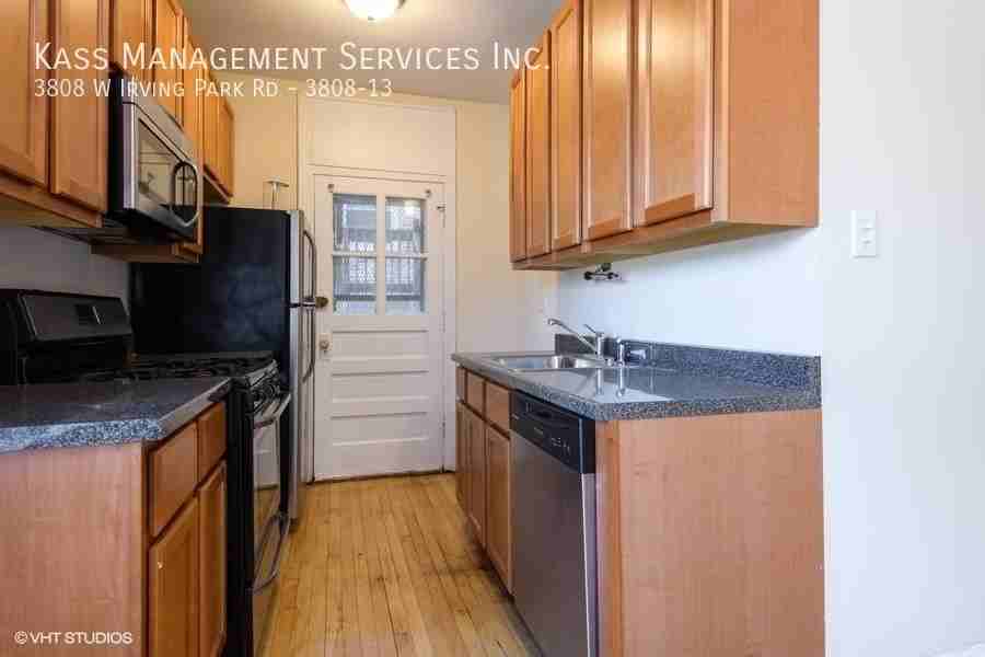 3808 W Irving Park Rd