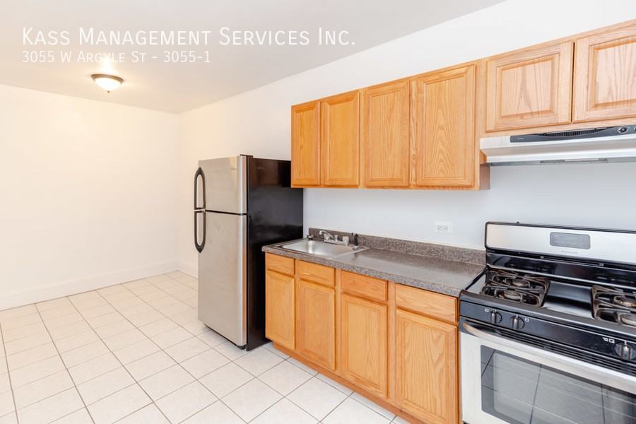 3055 W Argyle St #3055-1 - Photo 2 of 7