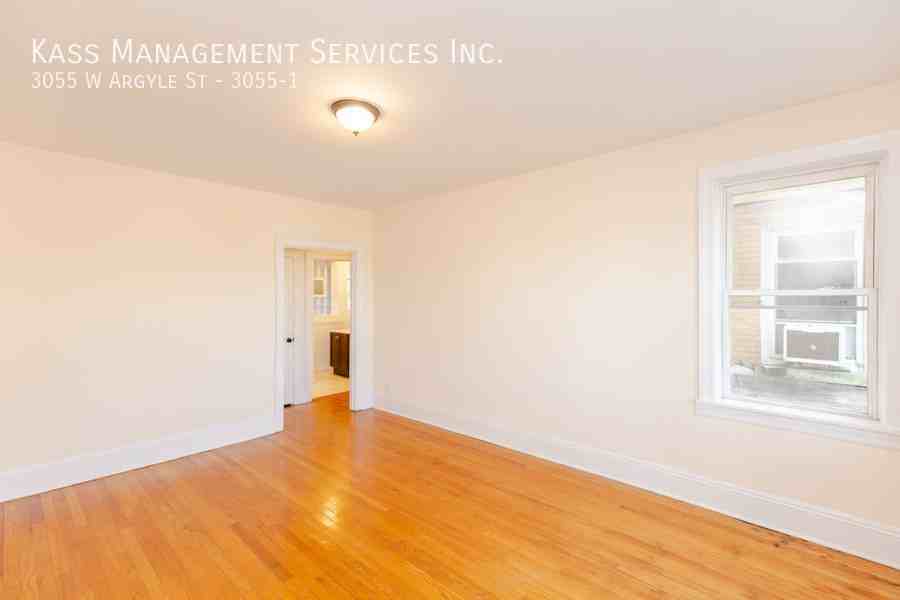 3055 W Argyle St #3055-1 - Photo 4 of 7