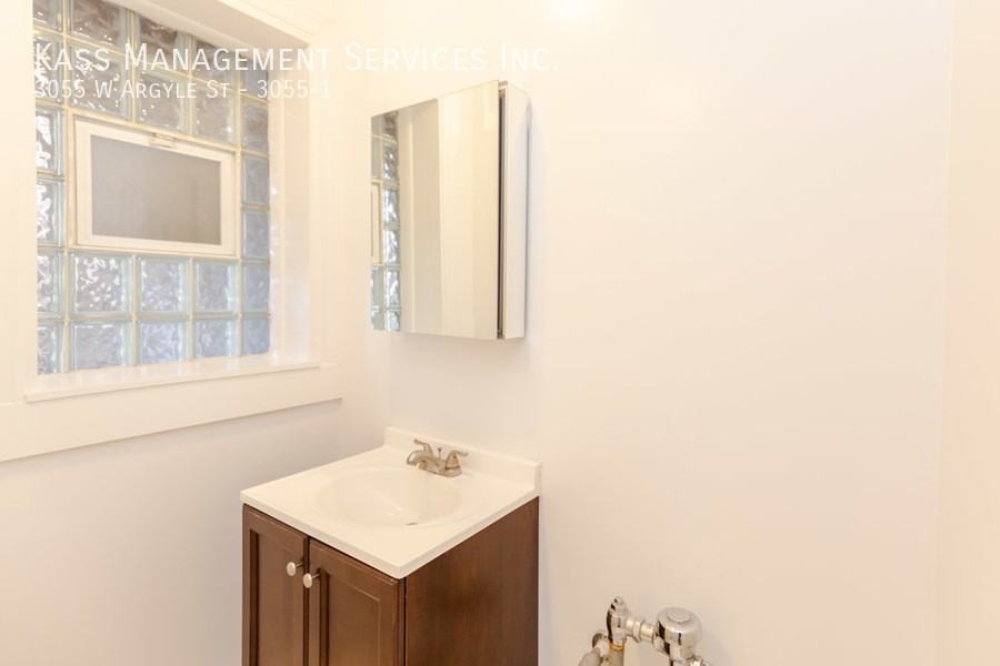 3055 W Argyle St #3055-1 - Photo 5 of 7