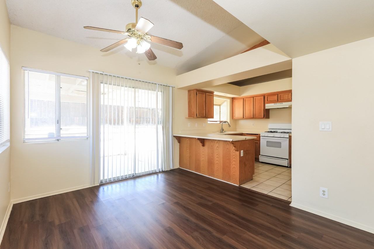 25090 Jutland Dr - Photo 2 of 15
