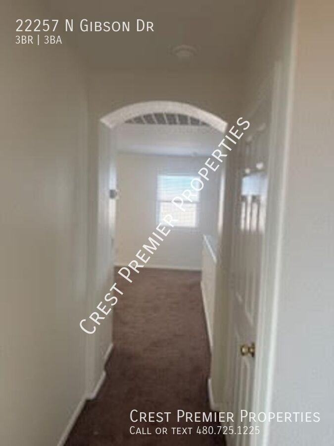 22257 N Gibson Dr - Photo 3 of 36