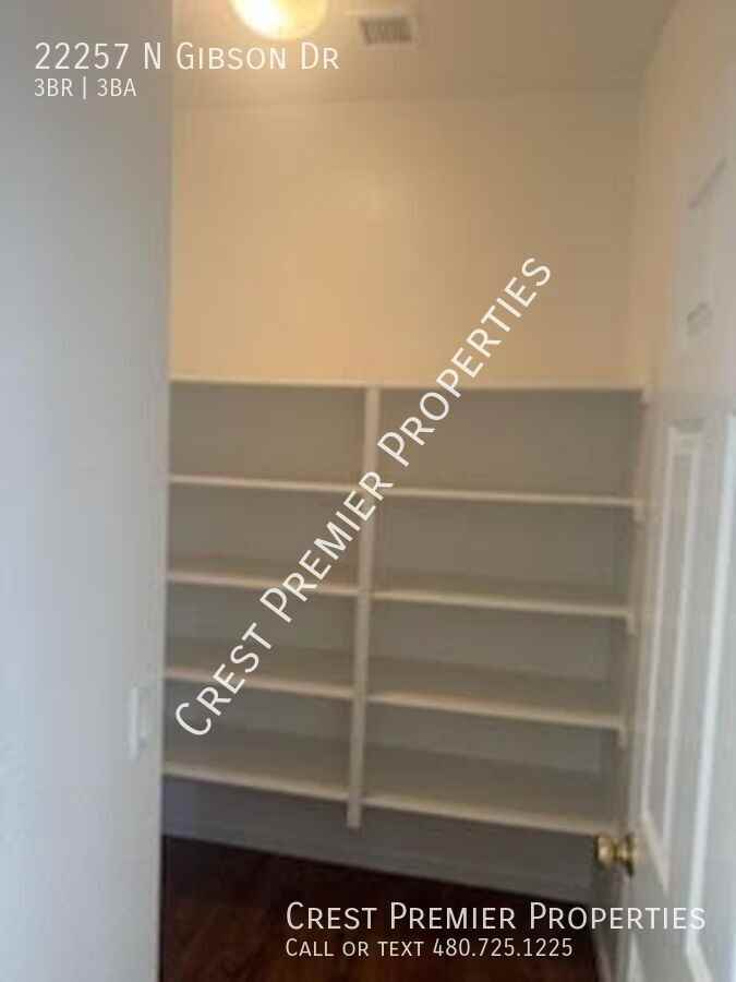 22257 N Gibson Dr - Photo 7 of 36