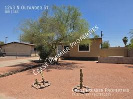 featured image of 1243 N Oleander St