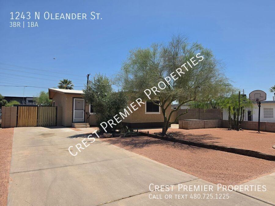 1243 N Oleander St - Photo 2 of 18