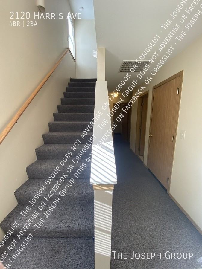 2120 Harris Ave - Photo 5 of 33
