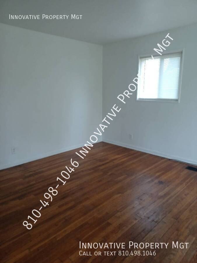 5905 Griggs Dr - Photo 3 of 32