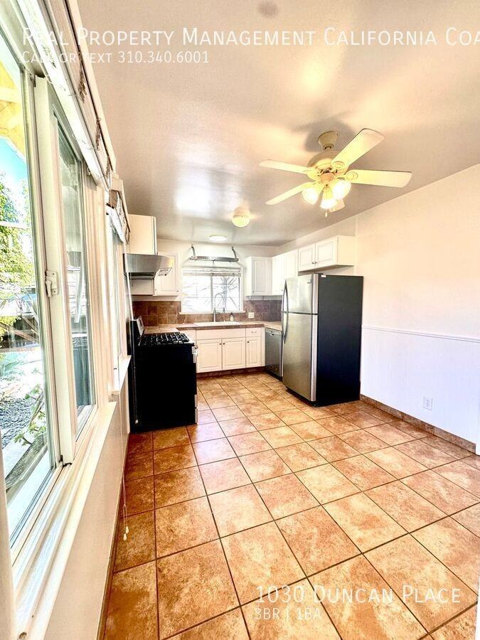 1030 Duncan Pl - Photo 3 of 13