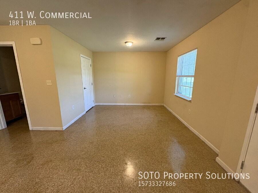 411 W Commercial St - Photo 2 of 14