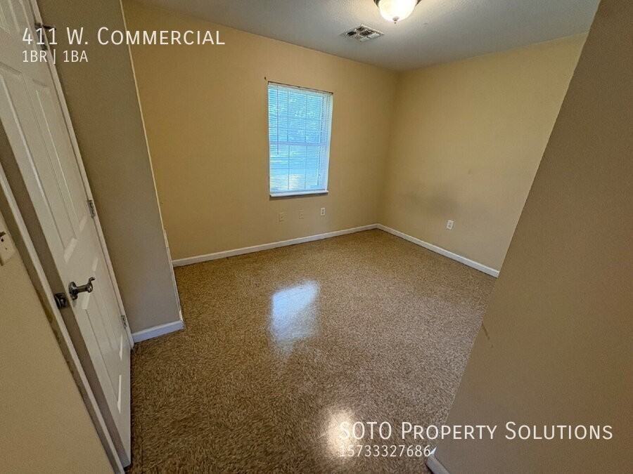 411 W Commercial St - Photo 7 of 14