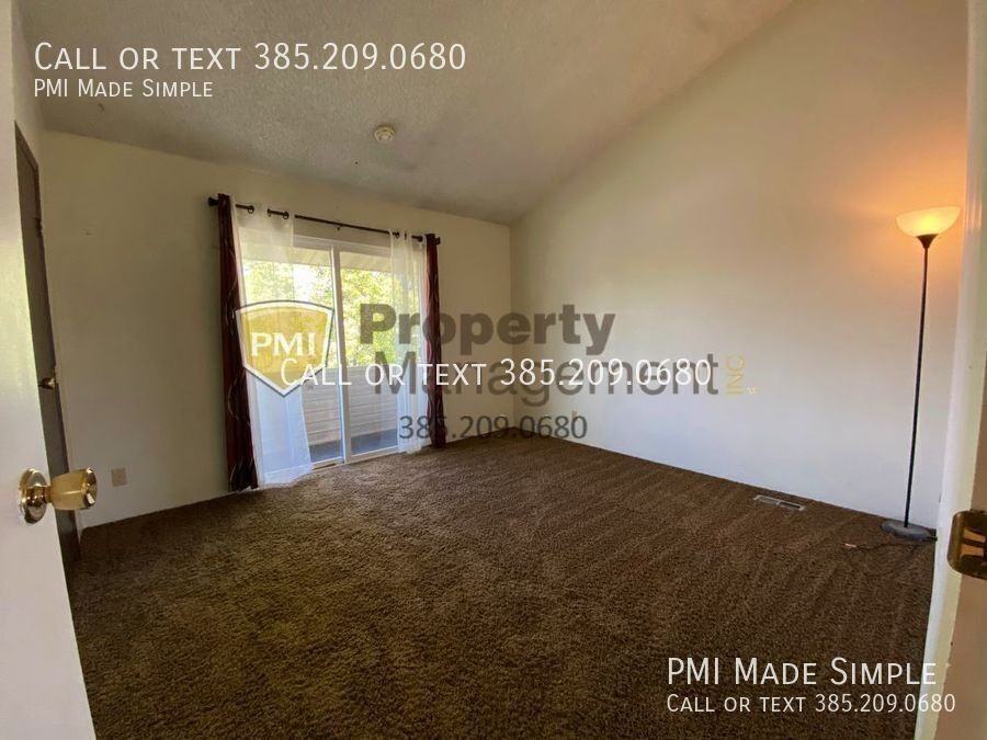 384 E 1500 S - Photo 5 of 26