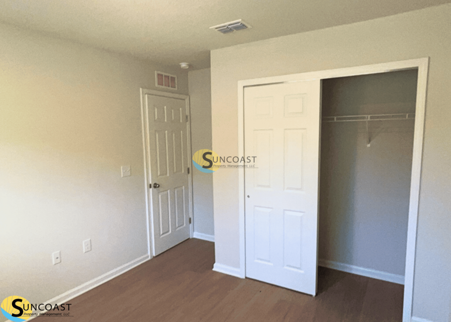1545 Union St W - Photo 5 of 29