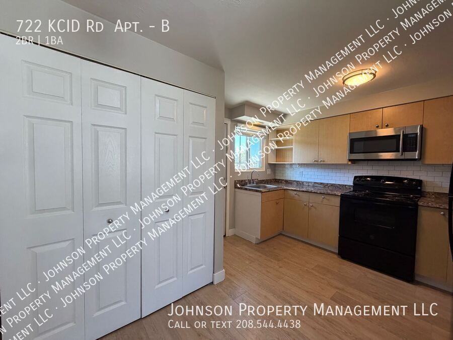 722 S Kcid Rd #B - Photo 6 of 13