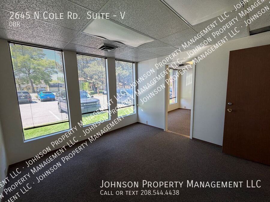 2645 N Cole Rd #V - Photo 3 of 9