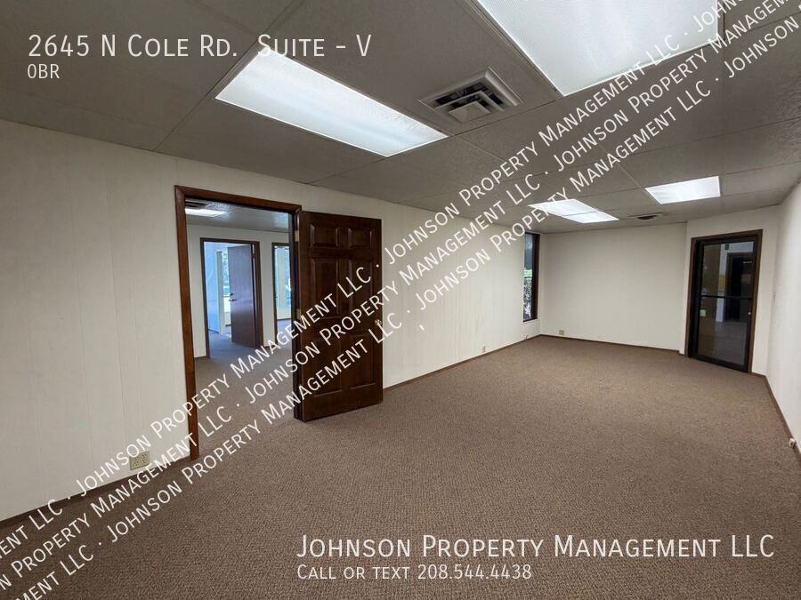 2645 N Cole Rd #V - Photo 6 of 9