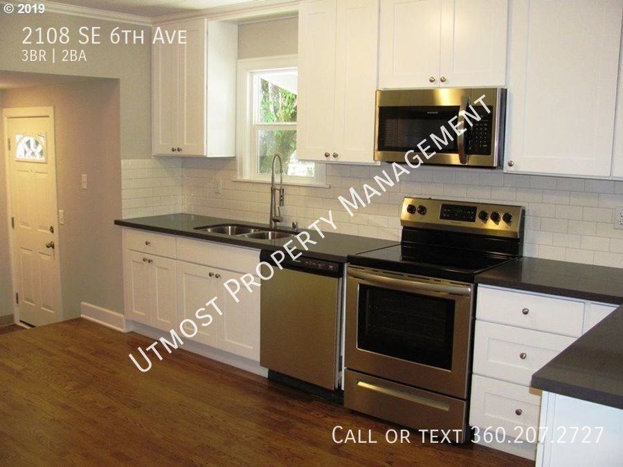2108 Se 6th Ave - Photo 3 of 12