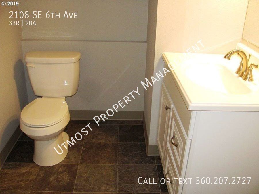 2108 Se 6th Ave - Photo 6 of 12