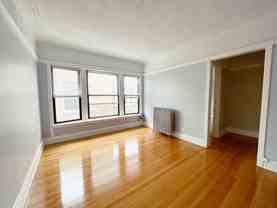 817 W Belle Plaine Ave #3R - Photo 1 of 1