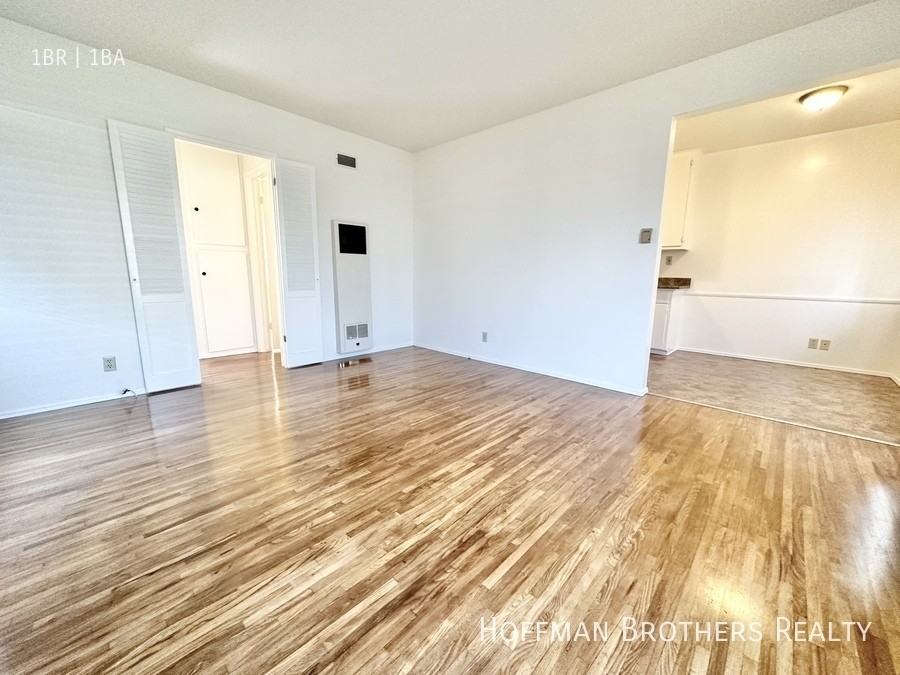 5619 W Jefferson Blvd #3 - Photo 4 of 9
