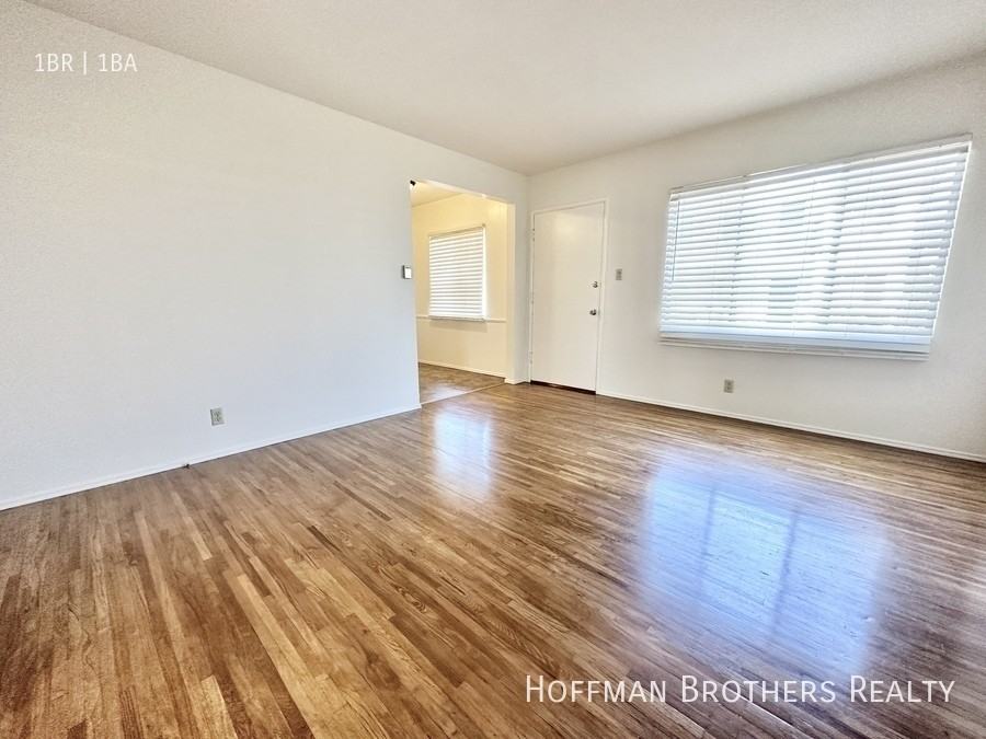 5619 W Jefferson Blvd #3 - Photo 6 of 9