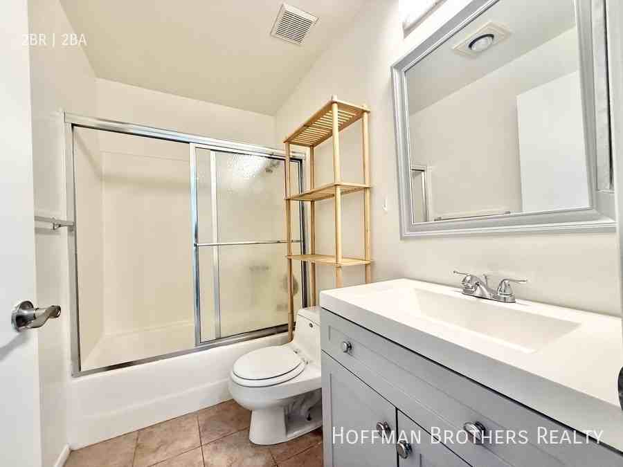11933 Goshen Ave #102 - Photo 7 of 7