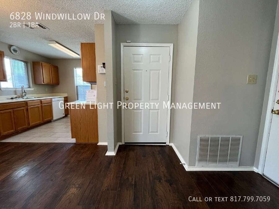 6828 Windwillow Dr - Photo 2 of 17