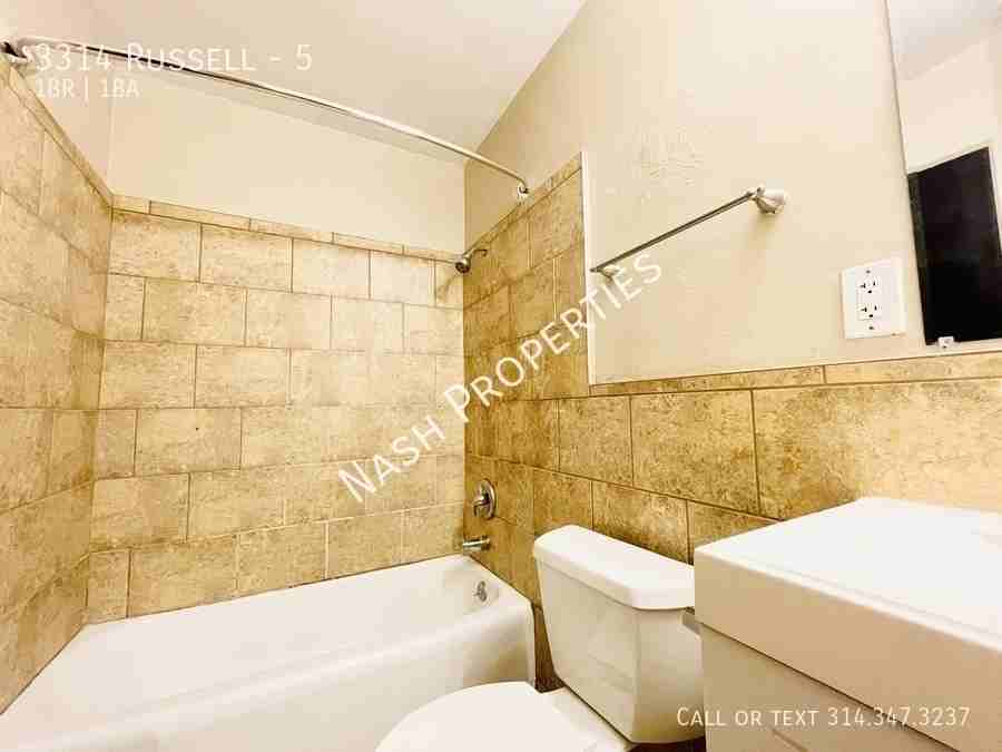3314 Russell Blvd #5 - Photo 3 of 4