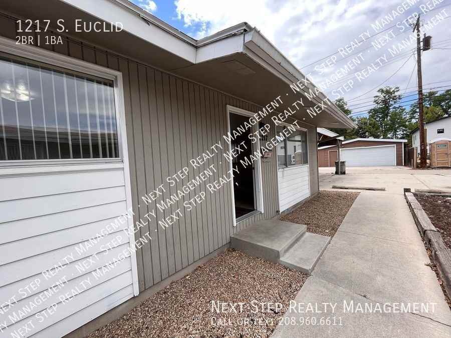 1217 S Euclid Ave - Photo 2 of 13