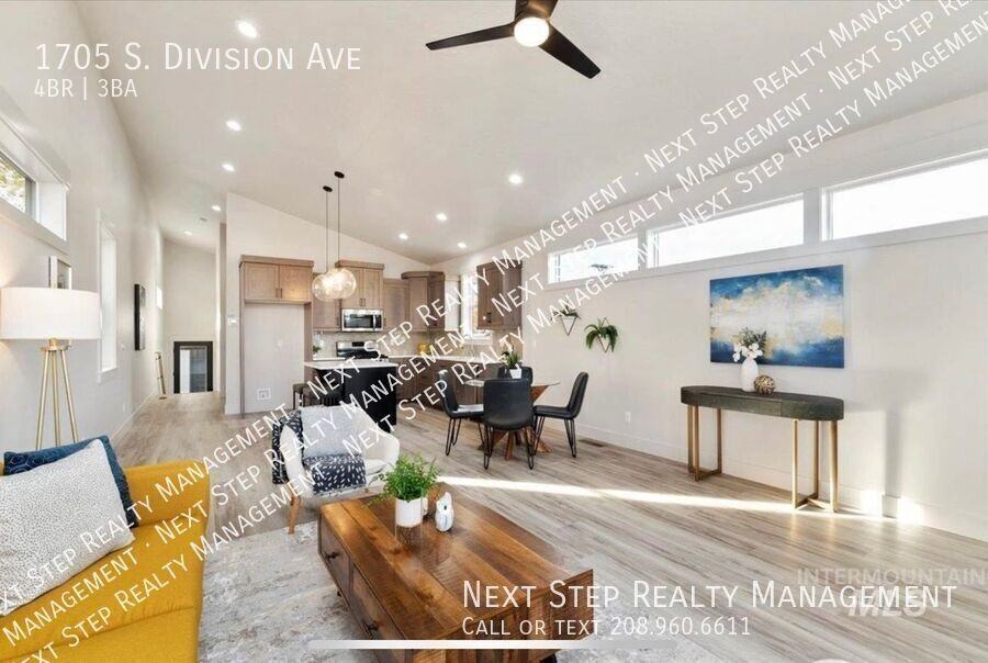 1705 S Division Ave - Photo 5 of 22