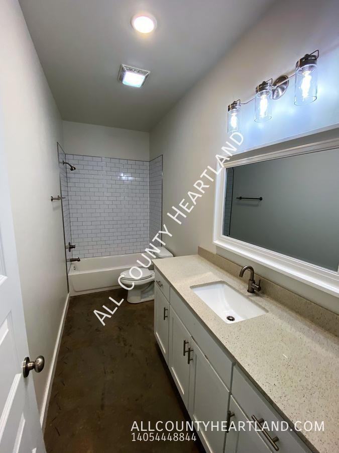 520 E Springer Ave - Photo 6 of 12