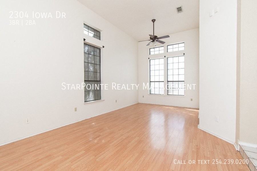 2304 Iowa Dr - Photo 2 of 20