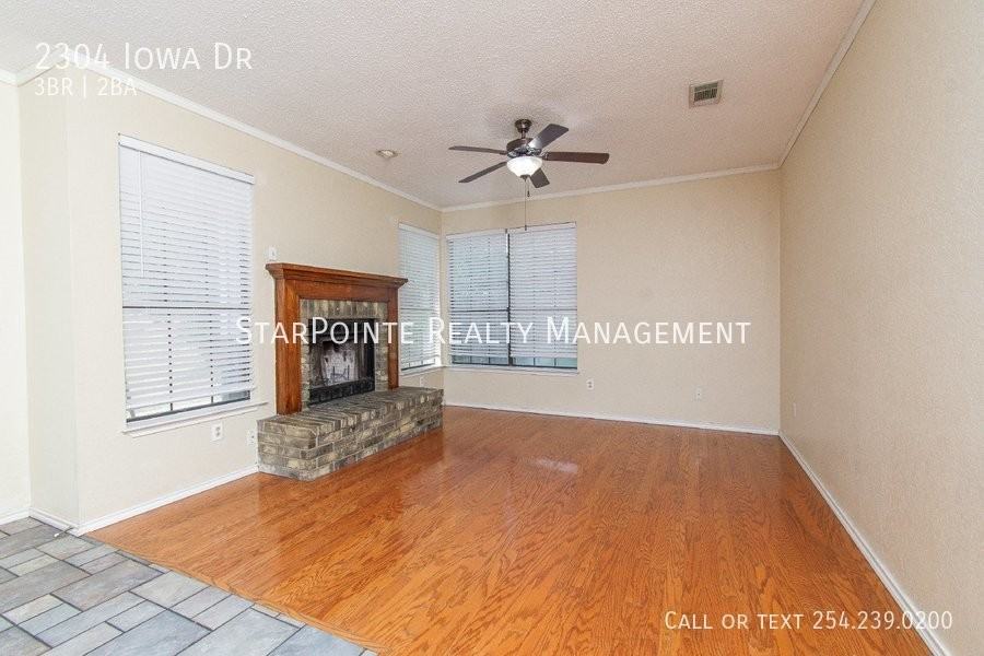 2304 Iowa Dr - Photo 5 of 20