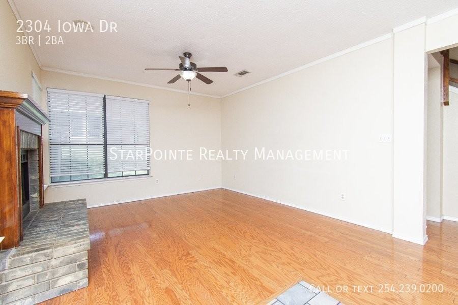 2304 Iowa Dr - Photo 6 of 20