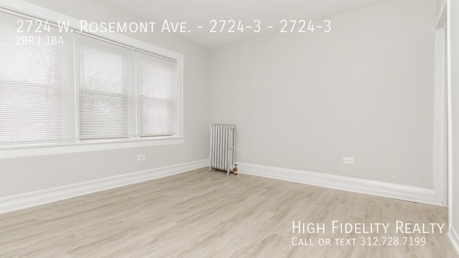 2724 W Rosemont Ave #2724-3 - Photo 4 of 10