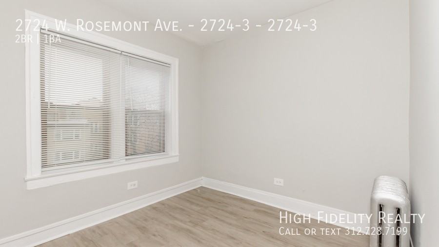 2724 W Rosemont Ave #2724-3 - Photo 6 of 10
