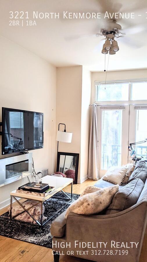 3221 N Kenmore Ave Apt 1r #1R - Photo 4 of 8