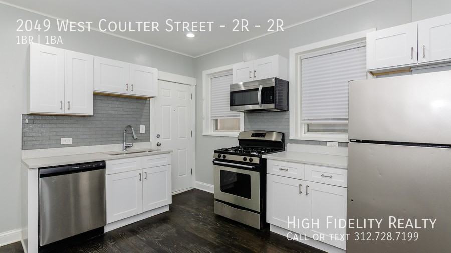 2049 W Coulter St Apt 2r #2R - Photo 5 of 10