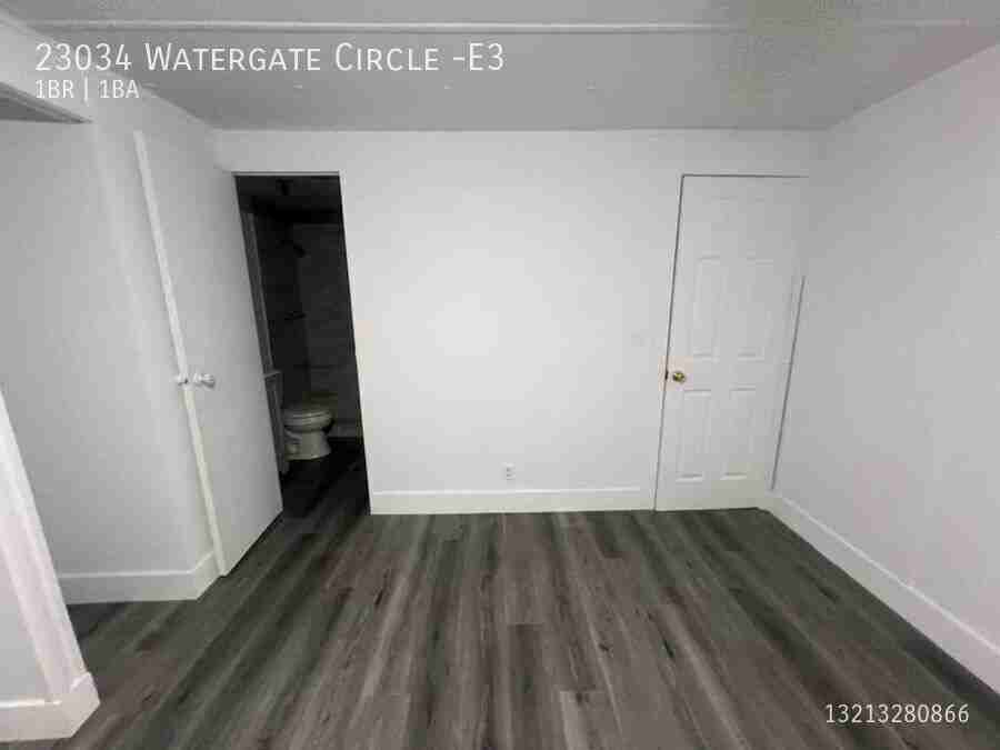 23034 Watergate Cir ## E3 - Photo 3 of 7