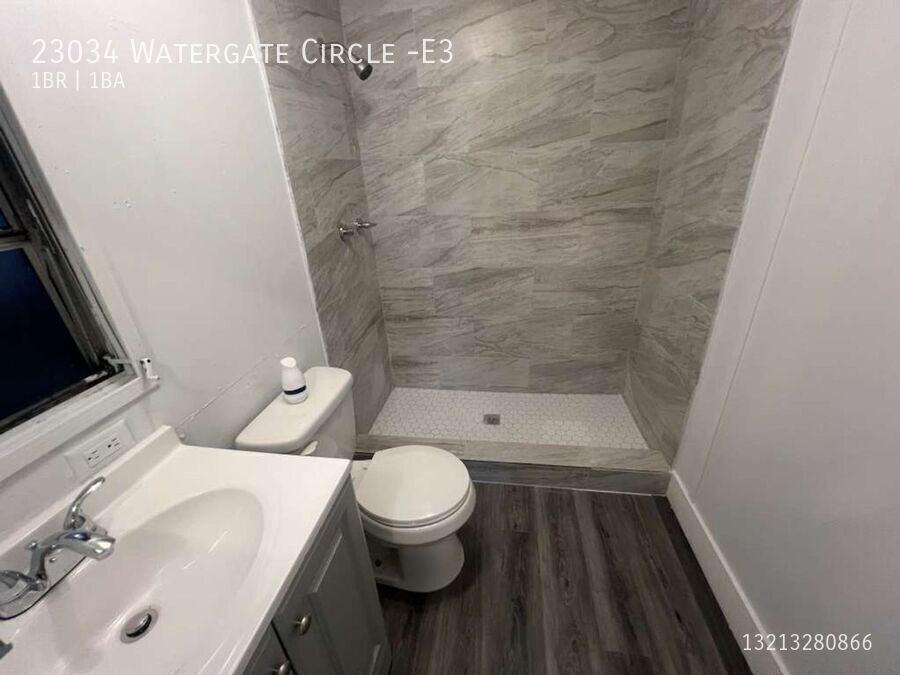 23034 Watergate Cir ## E3 - Photo 4 of 7