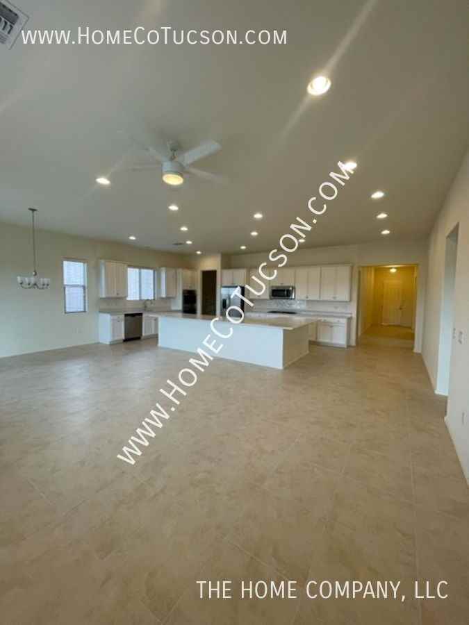 38628 S Running Roses Ln - Photo 2 of 28