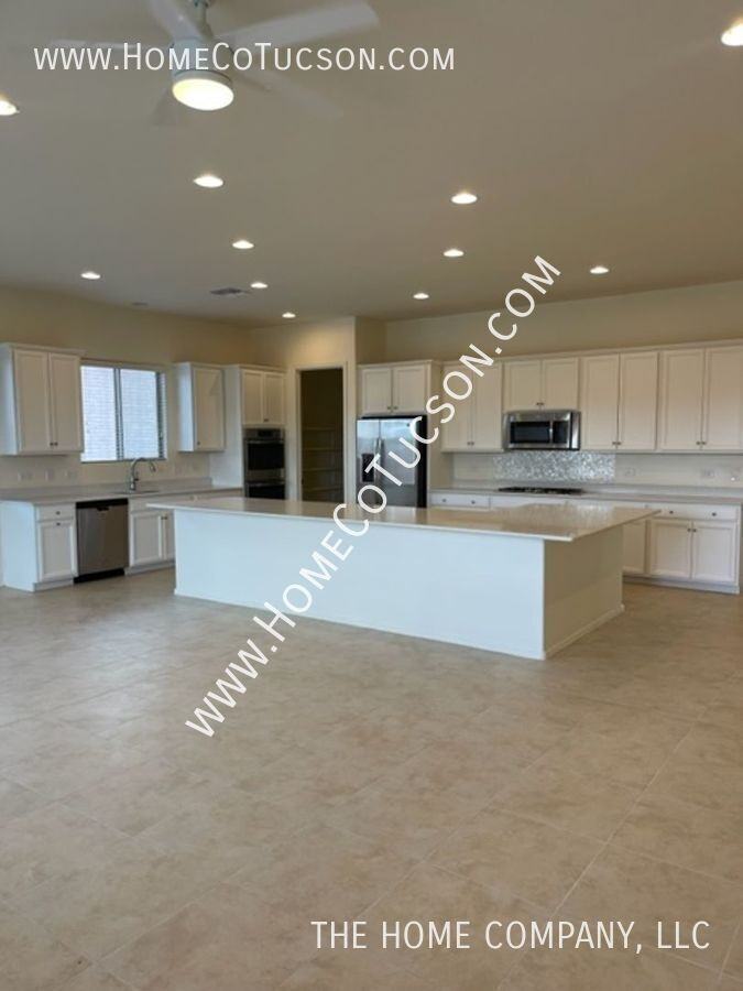 38628 S Running Roses Ln - Photo 3 of 28