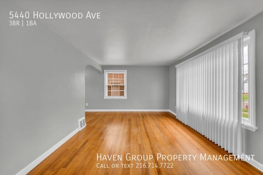 5440 Hollywood Ave - Photo 4 of 25