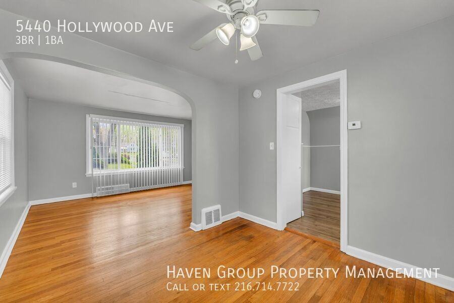 5440 Hollywood Ave - Photo 6 of 25