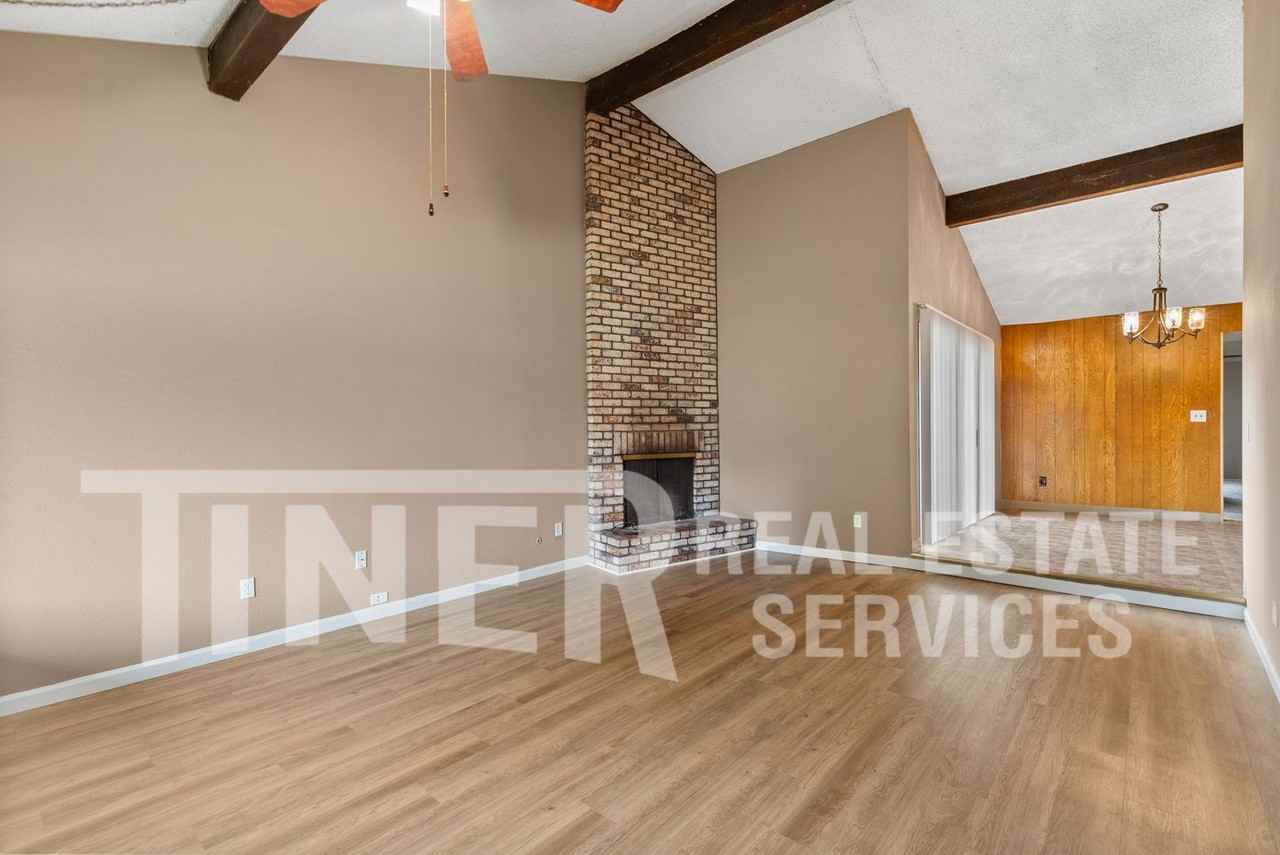 10935 Gadsten Way - Photo 5 of 22