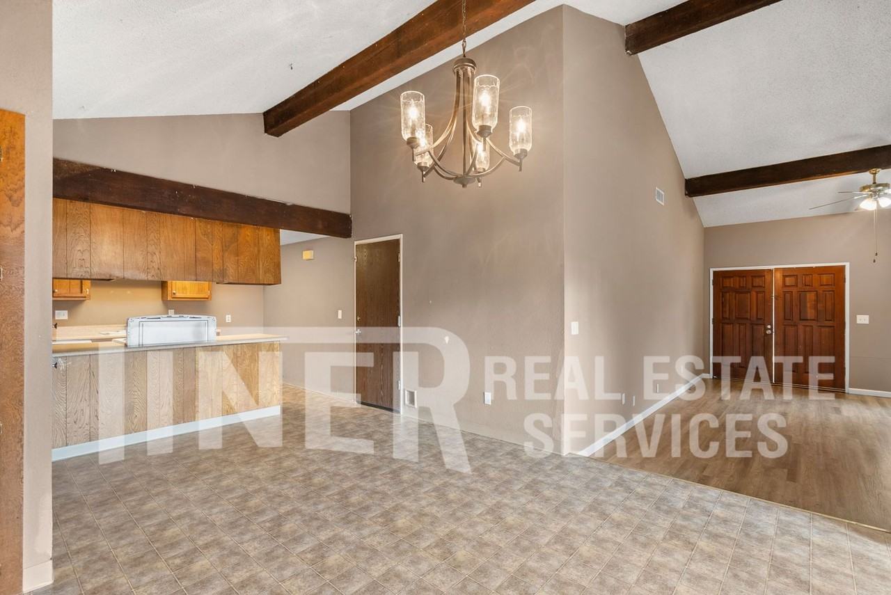 10935 Gadsten Way - Photo 7 of 22