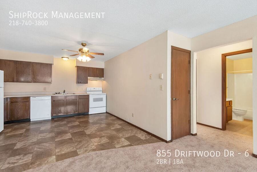 855 Driftwood Dr #6 - Photo 6 of 13
