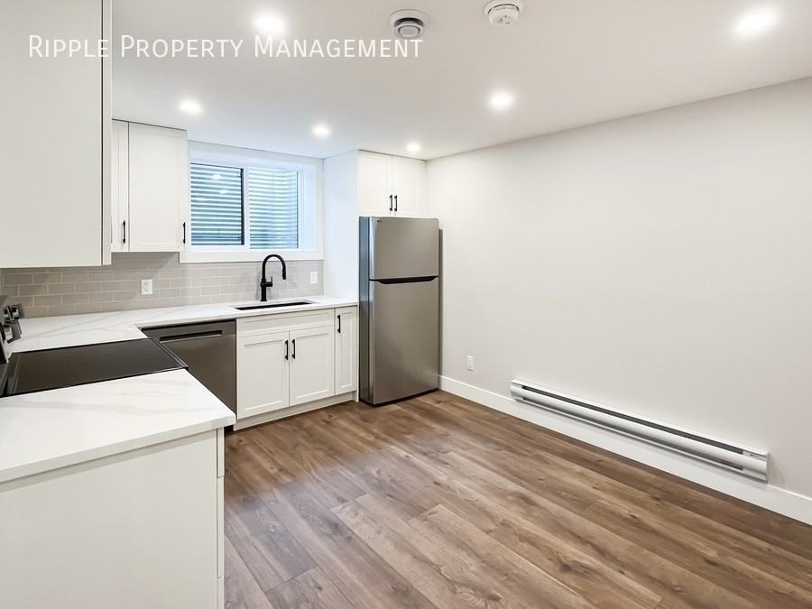 2620R 28 Ave Sw #2620RREAR - Photo 3 of 20